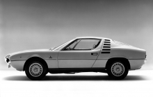 Alfa_Romeo_Montreal_www.motorhistoria.com (5)