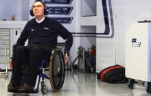 SUZUKA, JAPAN - OCTOBER 02: Williams Team Principal Sir Frank Williams is seen in his team garage during practice for the Japanese Formula One Grand Prix at Suzuka Circuit on October 2, 2009 in Suzuka, Japan. (Photo by Mark Thompson/Getty Images) *** Local Caption *** Frank Williams